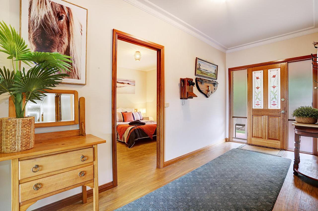 Holiday home Farm & Iconic Water Views - 32 Zachary Drive